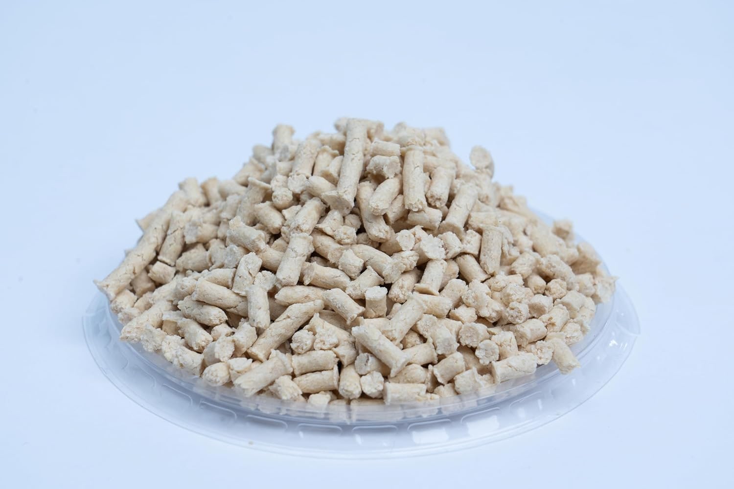 Tofu Cat Litter Clumping Litter with Peach Scent - Vegetable Cat Litter Made of Okara (Soybean Fiber) and Starch, Extra Absorbent, Low Dust, Strong Odour Control, for Cat Litter Tray